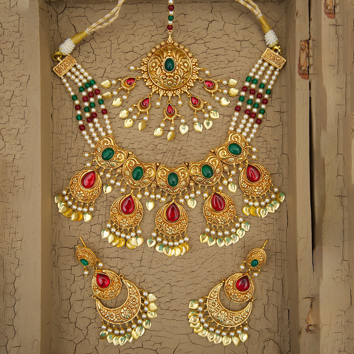 AabrooNecklace Earrings Tikka Handcrafted Gold Plated