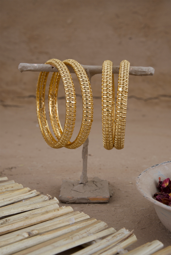 Riwaaz  Handcrafted Gold plated Bangle
