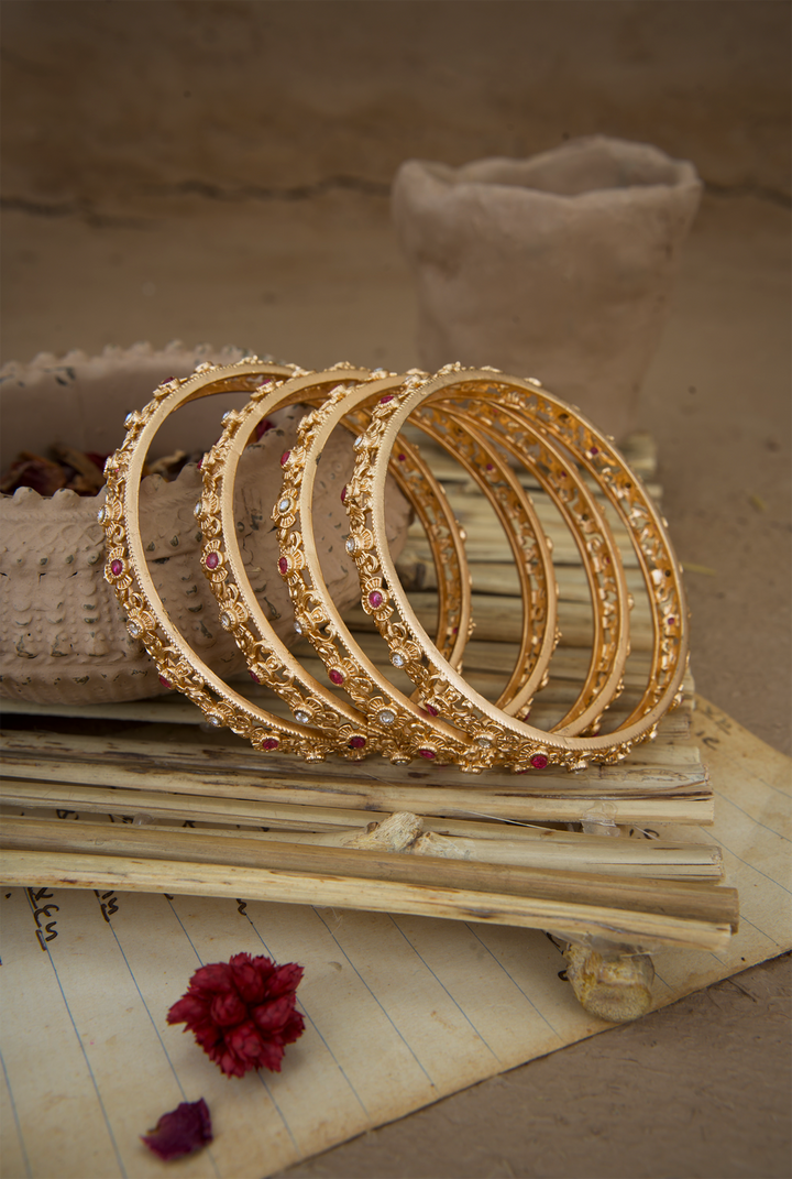 Ziya Triveni Handcrafted Gold plated Bangle