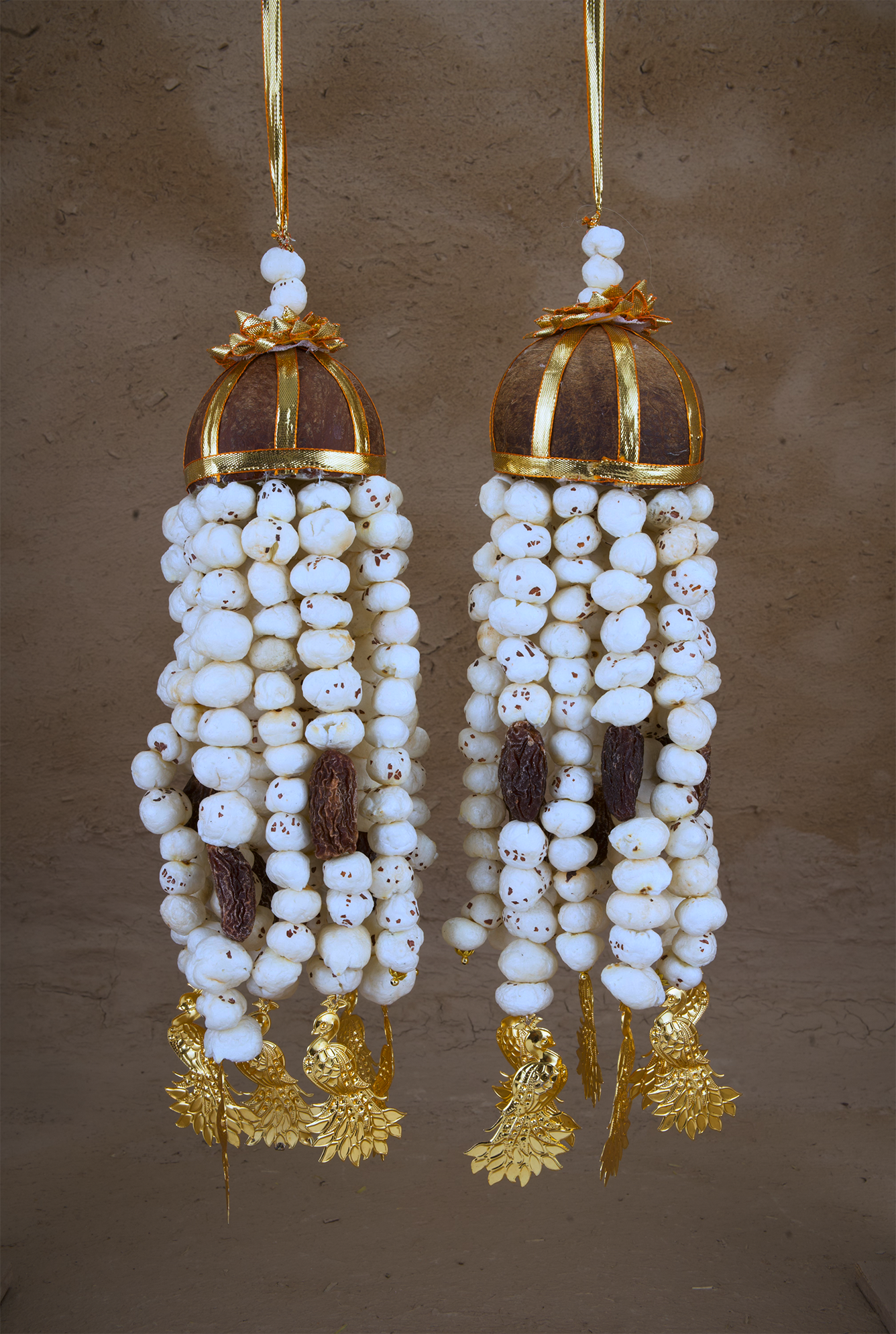 Komal Traditional Kalira Embelished With Dry Coconut And Fox Nuts