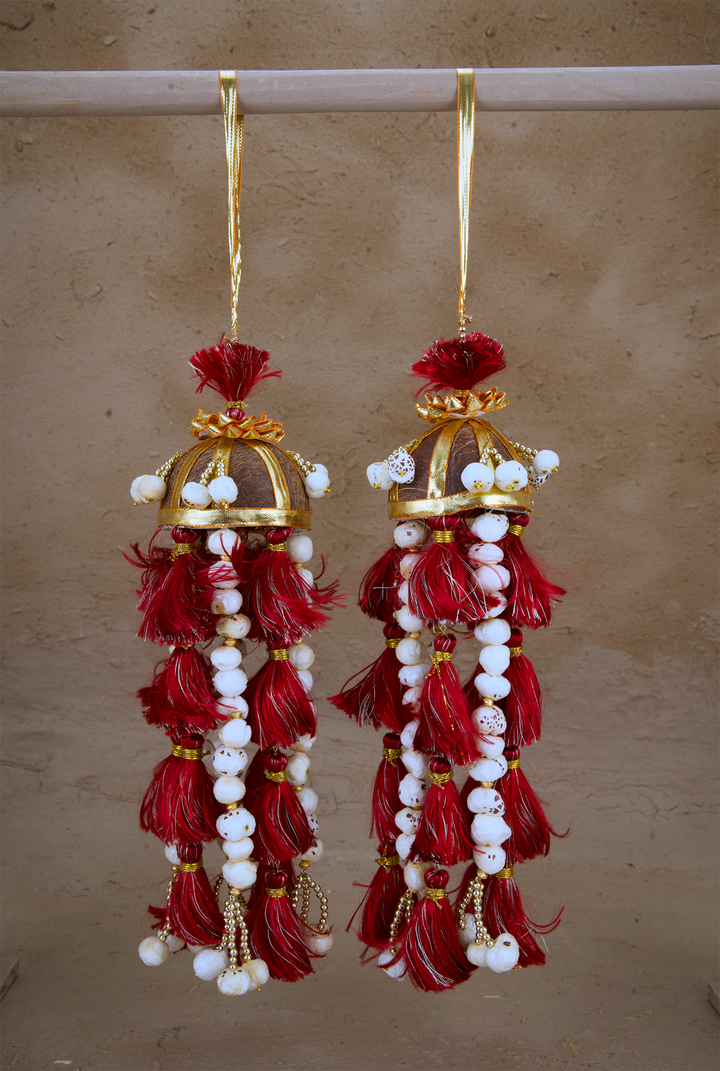 Rangat Traditional Kalira Embelished With Dry Coconut And Fox Nuts