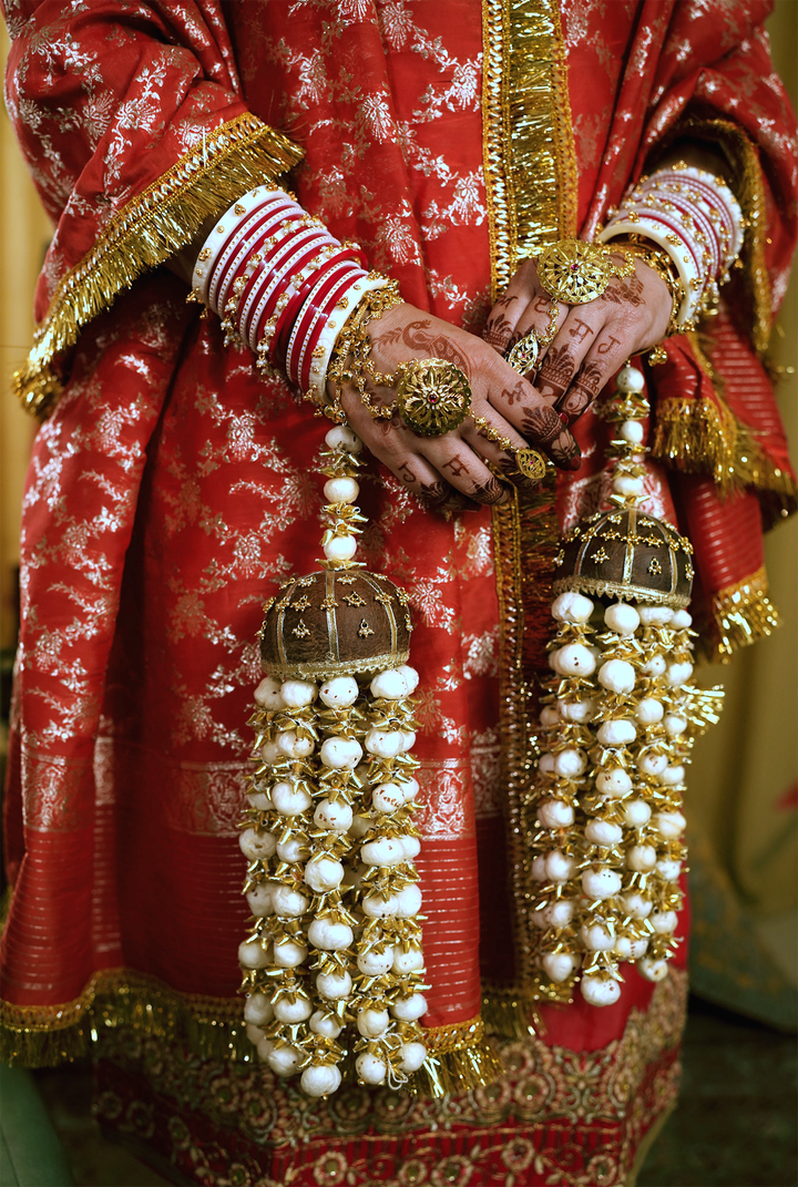 Sonaa Traditional Kalira Embelished With Dry Coconut And Fox Nuts