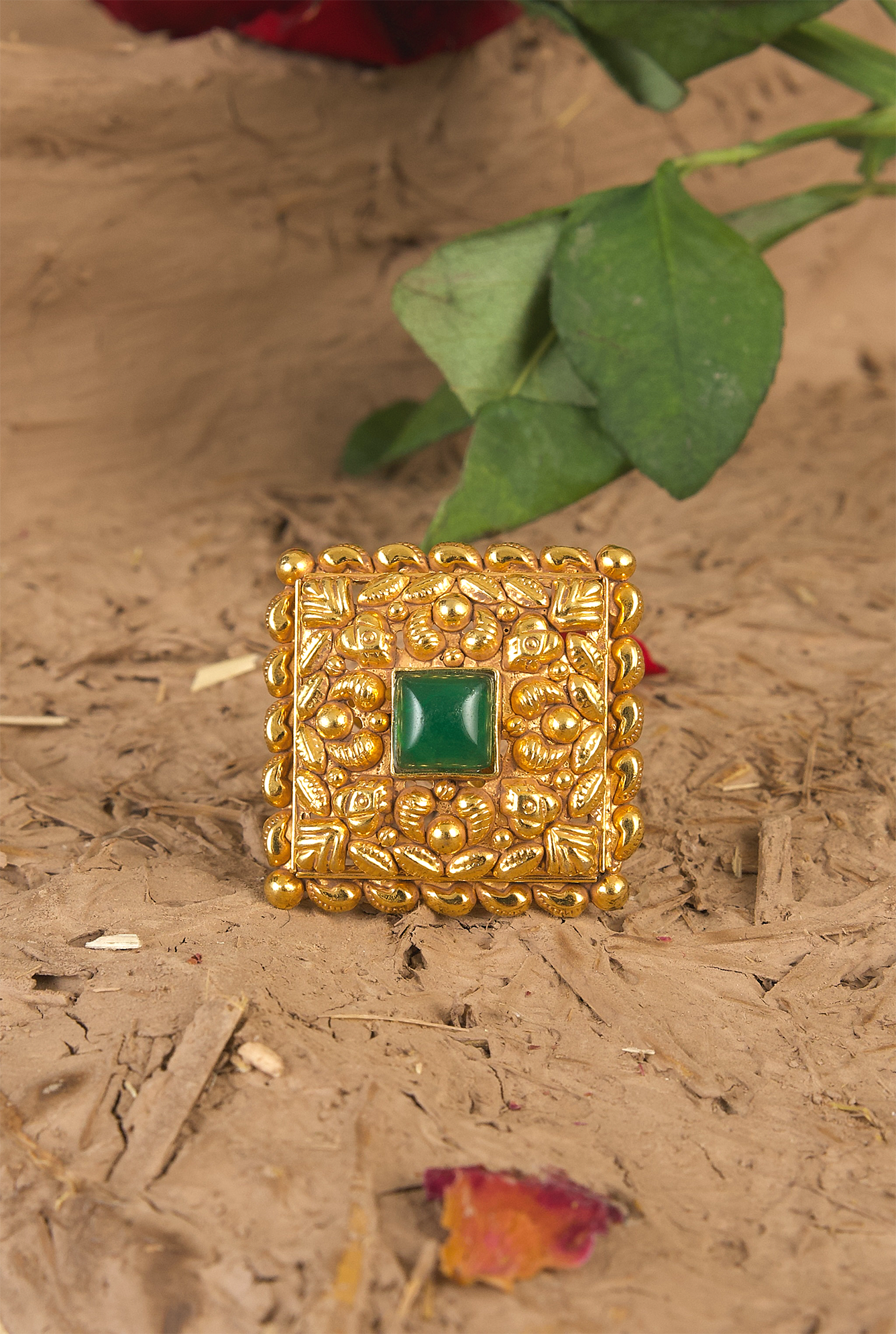 Nilogfer Ring Handcrafted Gold Plated