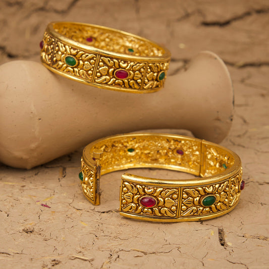 Pavi Bangles With Screw Gold Plated