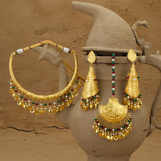Isha Hasli set Handcrafted Gold Plated