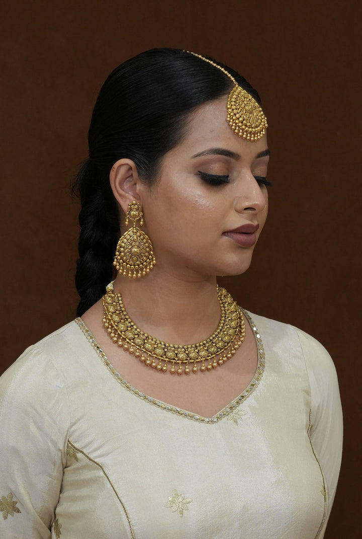 Jaismin Necklace Earing Tika Handcrafted Gold Plated