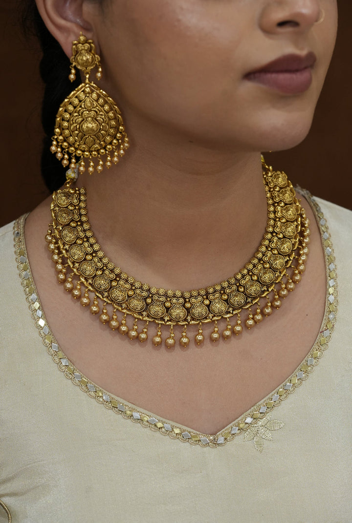Jaismin Necklace Earing Tika Handcrafted Gold Plated
