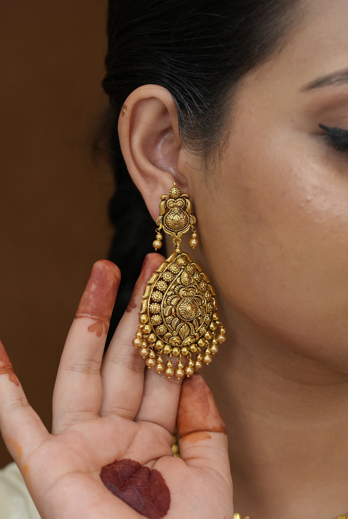 Jaismin Necklace Earing Tika Handcrafted Gold Plated