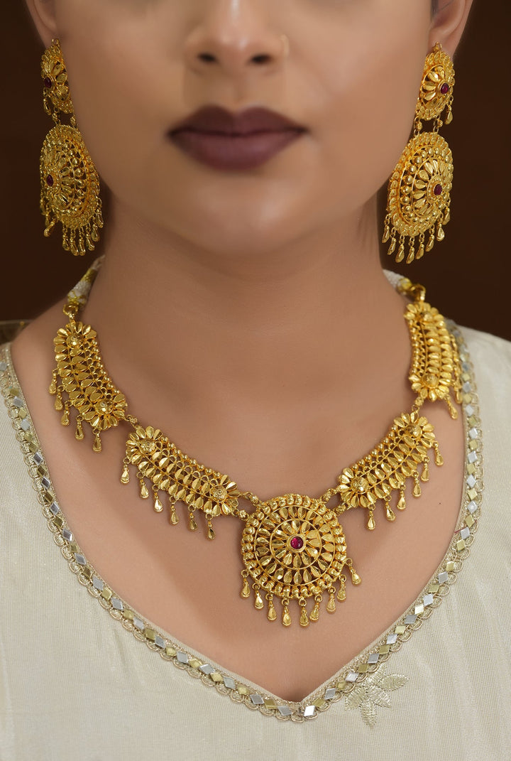 Rasa  Necklace Earing Tika Handcrafted Gold Plated
