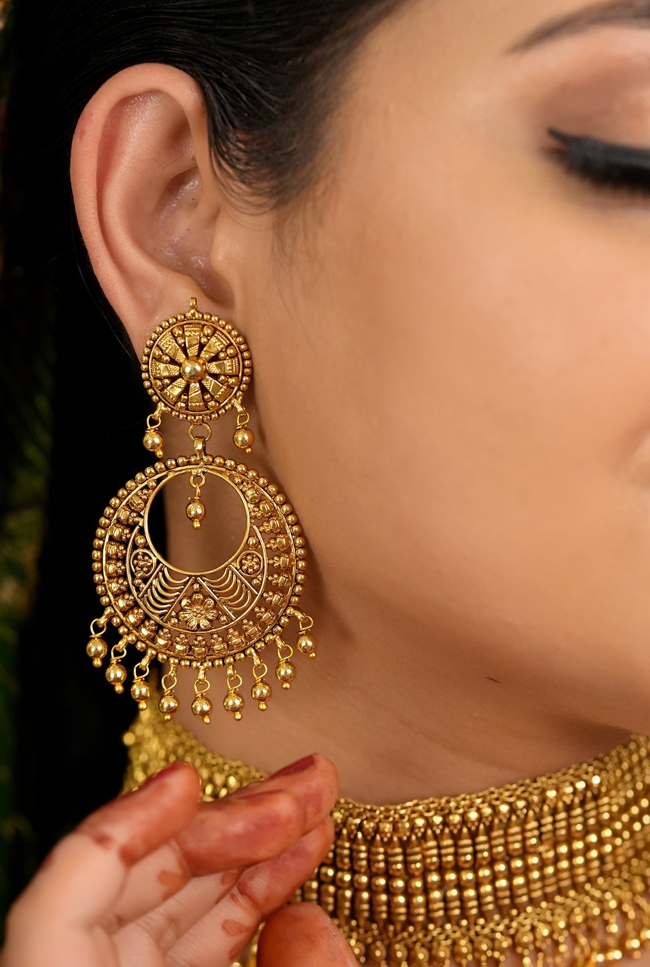 Zarina choker Earing Tikka Handcrafted Gold Plated