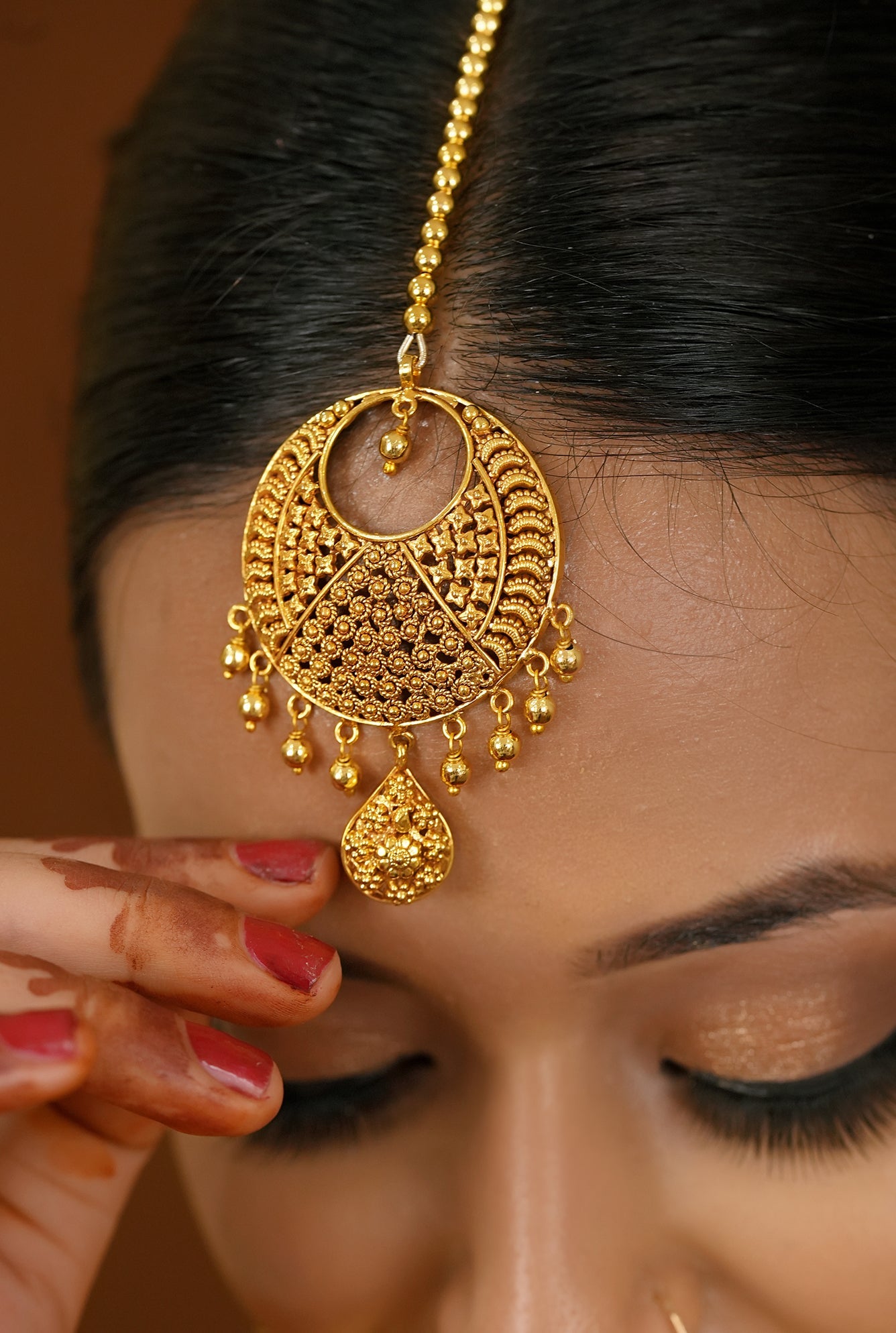 Aabha Vaidi Necklace Earing Tika Handcrafted Gold Plated