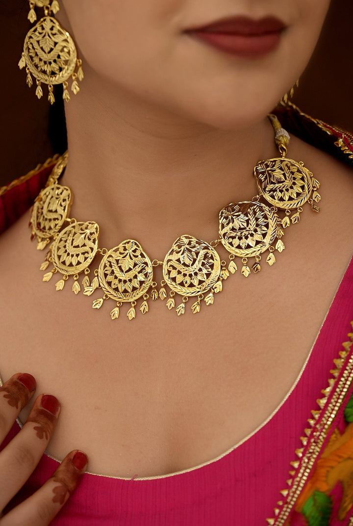 Trisha Necklace Earing Tika Handcrafted Gold Plated