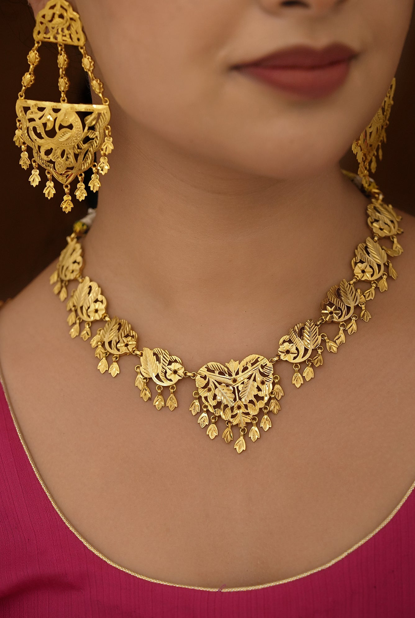 Bhavi Necklace Earing Tika Handcrafted Gold Plated