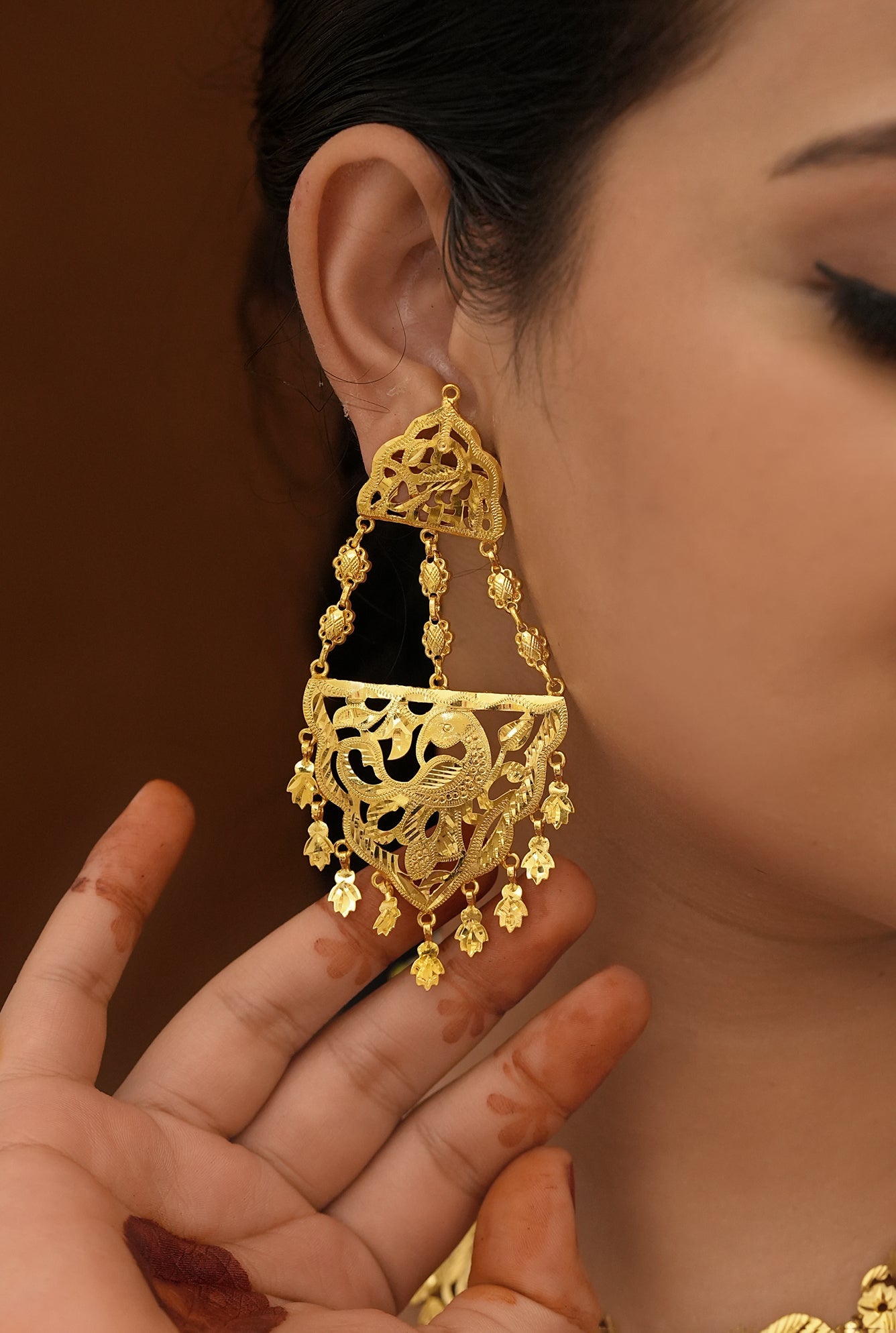 Bhavi Necklace Earing Tika Handcrafted Gold Plated