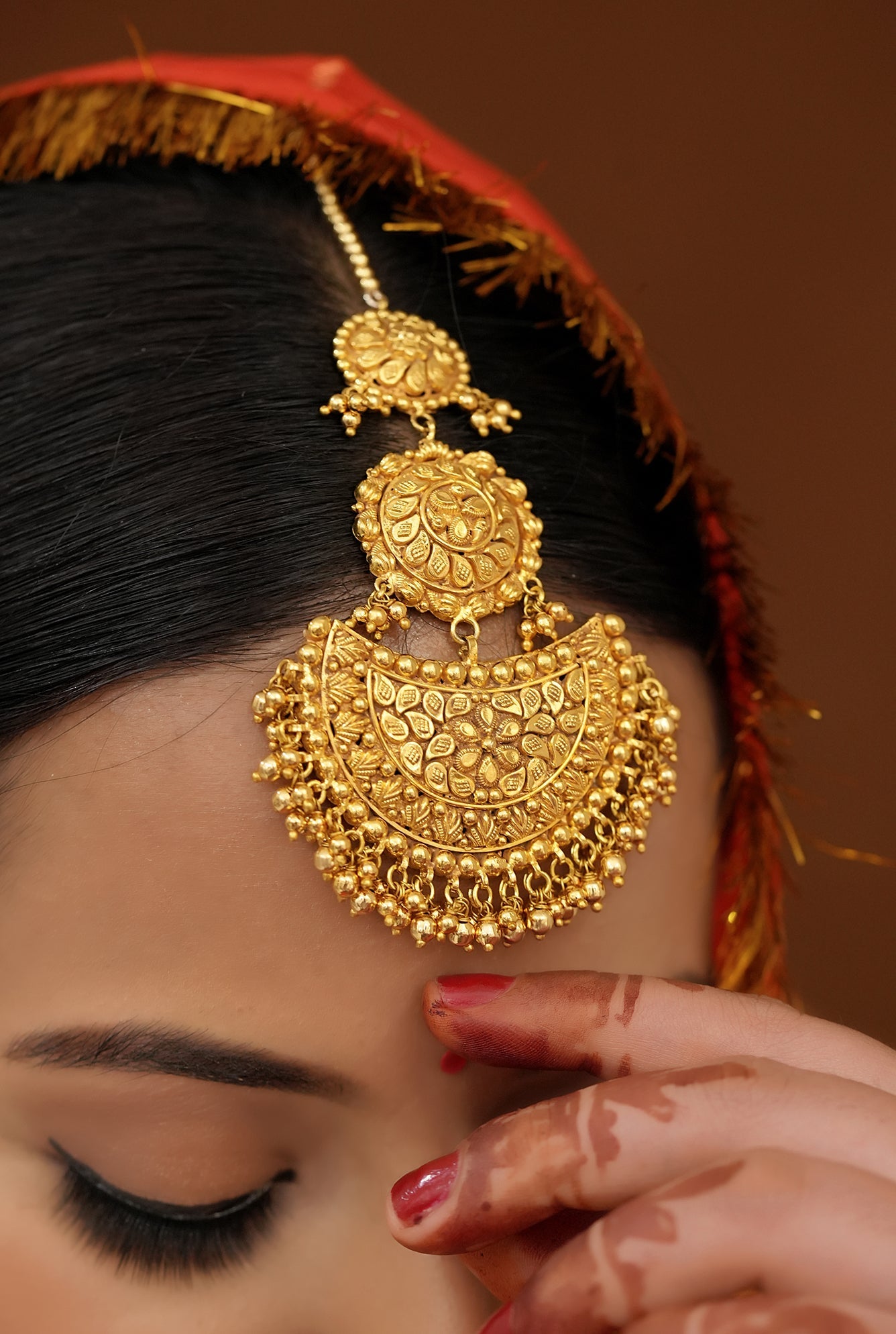 Inaya  choker Earing Tikka Handcrafted Gold Plated