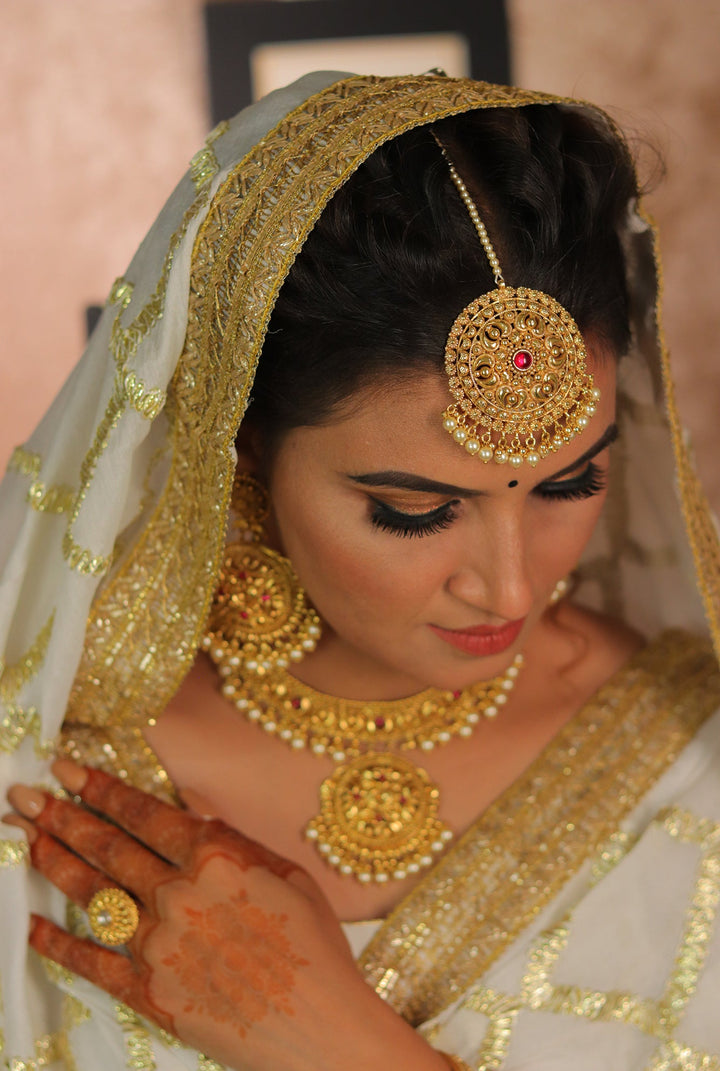 Veena  Necklace Earing Tika Handcrafted Gold Plated