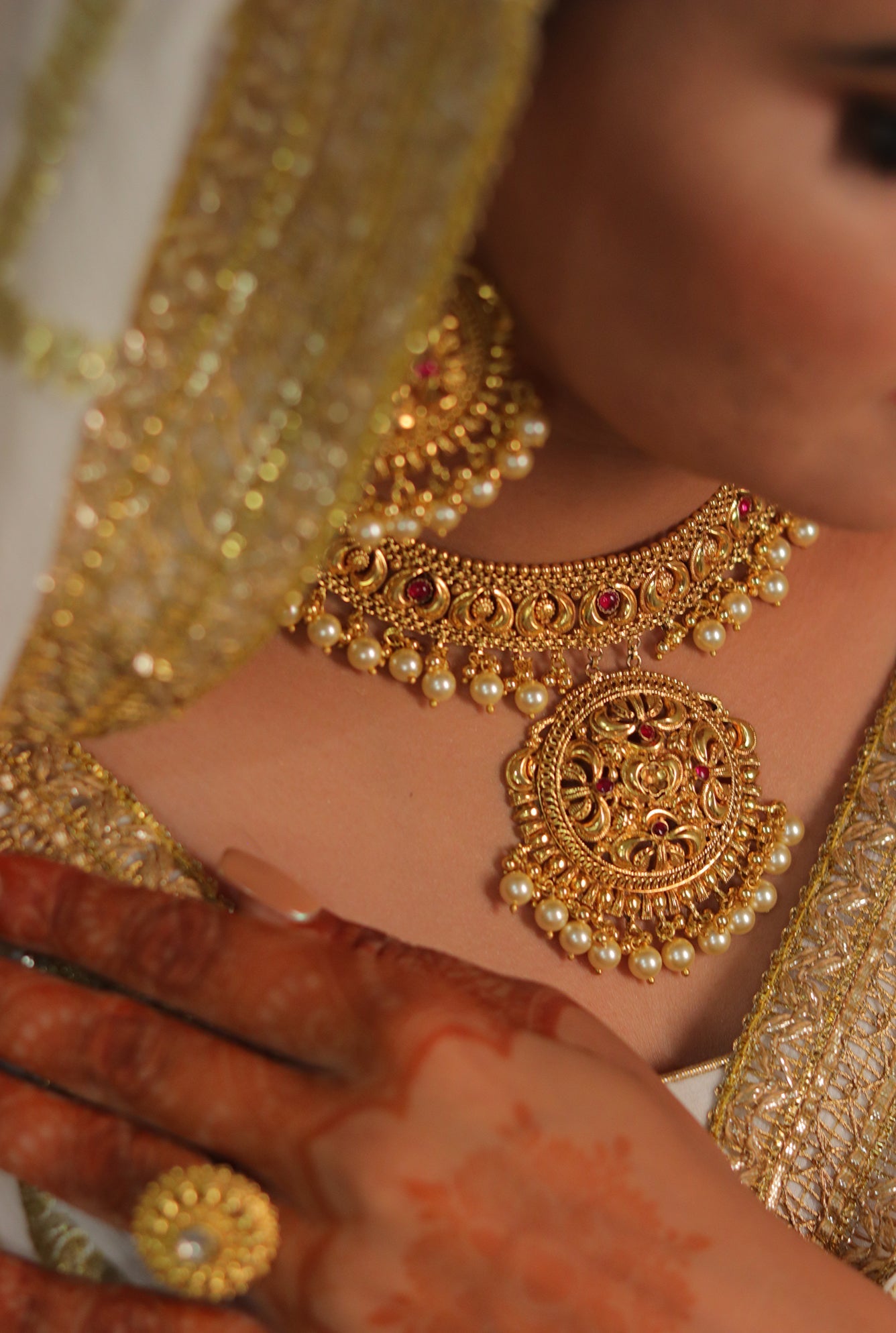 Veena  Necklace Earing Tika Handcrafted Gold Plated